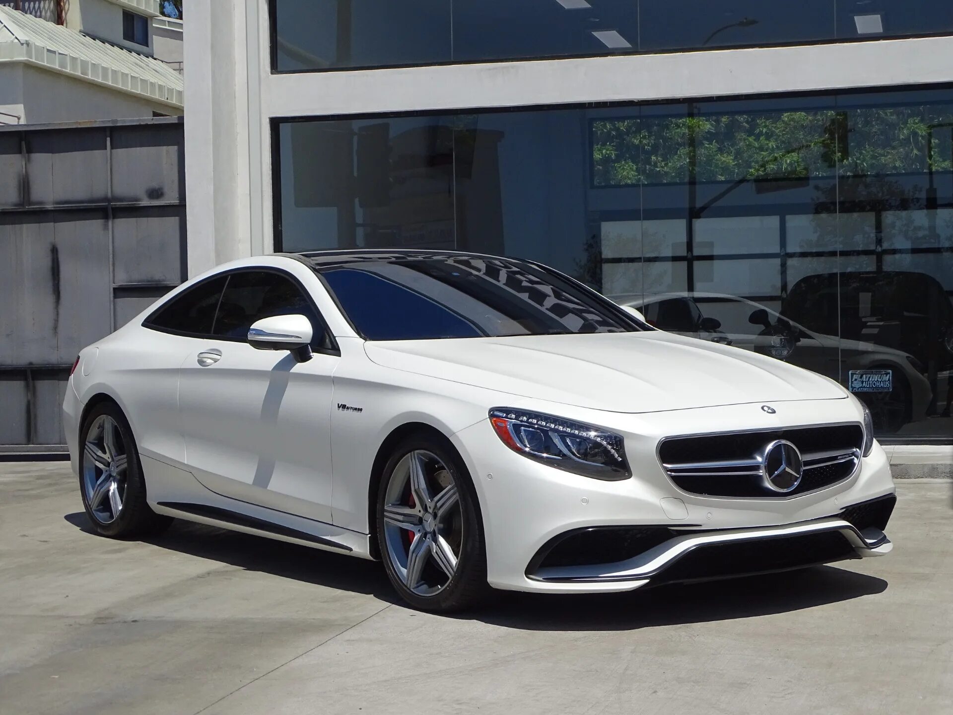 Benz s63. Mercedes-benz s63 amg coupe 2016. mercedes s63 amg купе. мерседес амг 63 s. мерседес бенц амг 63 s белая.