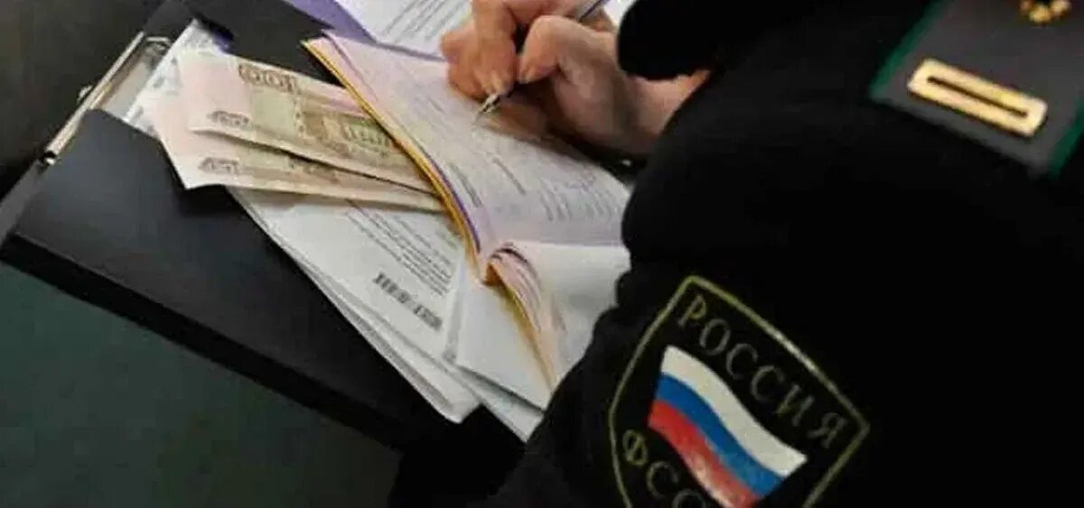 Об исполнительном и статусе судебных исполнителей. Исполнительное производство. взыскать долг по исполнительному производству. взыскание штрафа с должника. исполнительное производство судебных.