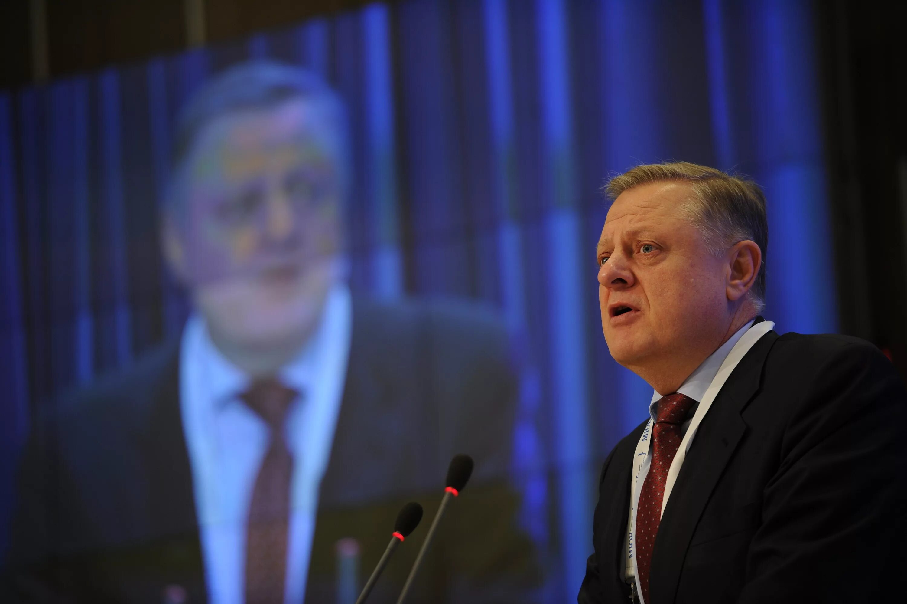 Генеральный директор департамента. Никонов василий владиславович роснефть. Еремин андрей маркович. Гусев александр владимирович судебный департамент. Опарин андрей викторович ростелеком.