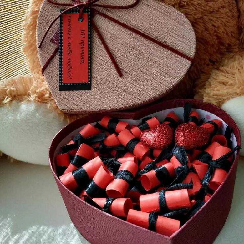 оригинальное признание в любви парню. оригинальное признание в любви. сюрприз для девушки на расстоянии. приятный подарок девушке. какой песней удивить.