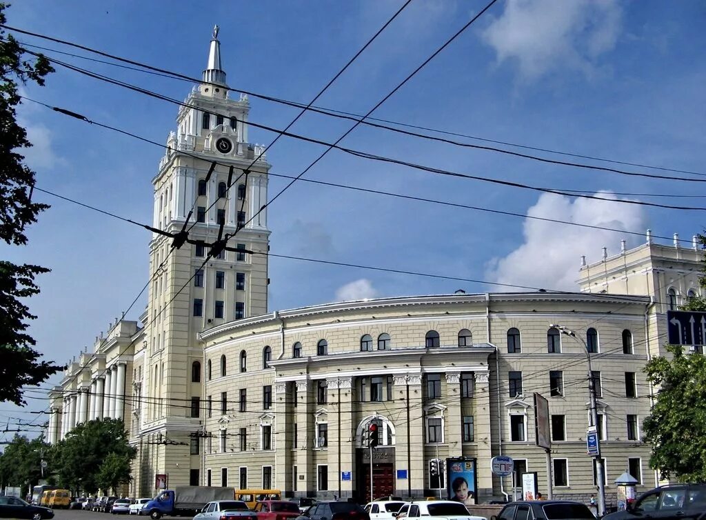 Воронеж здание правительства. Воронежская областная научная библиотека. Гостиница брно воронеж. Здание управления юго-восточной железной дороги воронеж. Ленинская площадь воронеж.