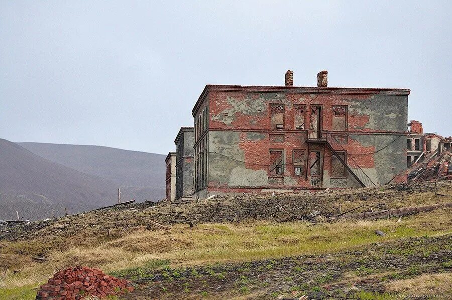Заброшенный норильск. Караваево садовая 1. Заброшенные города заполярья. Чивица река харовский район. 6 поселок.