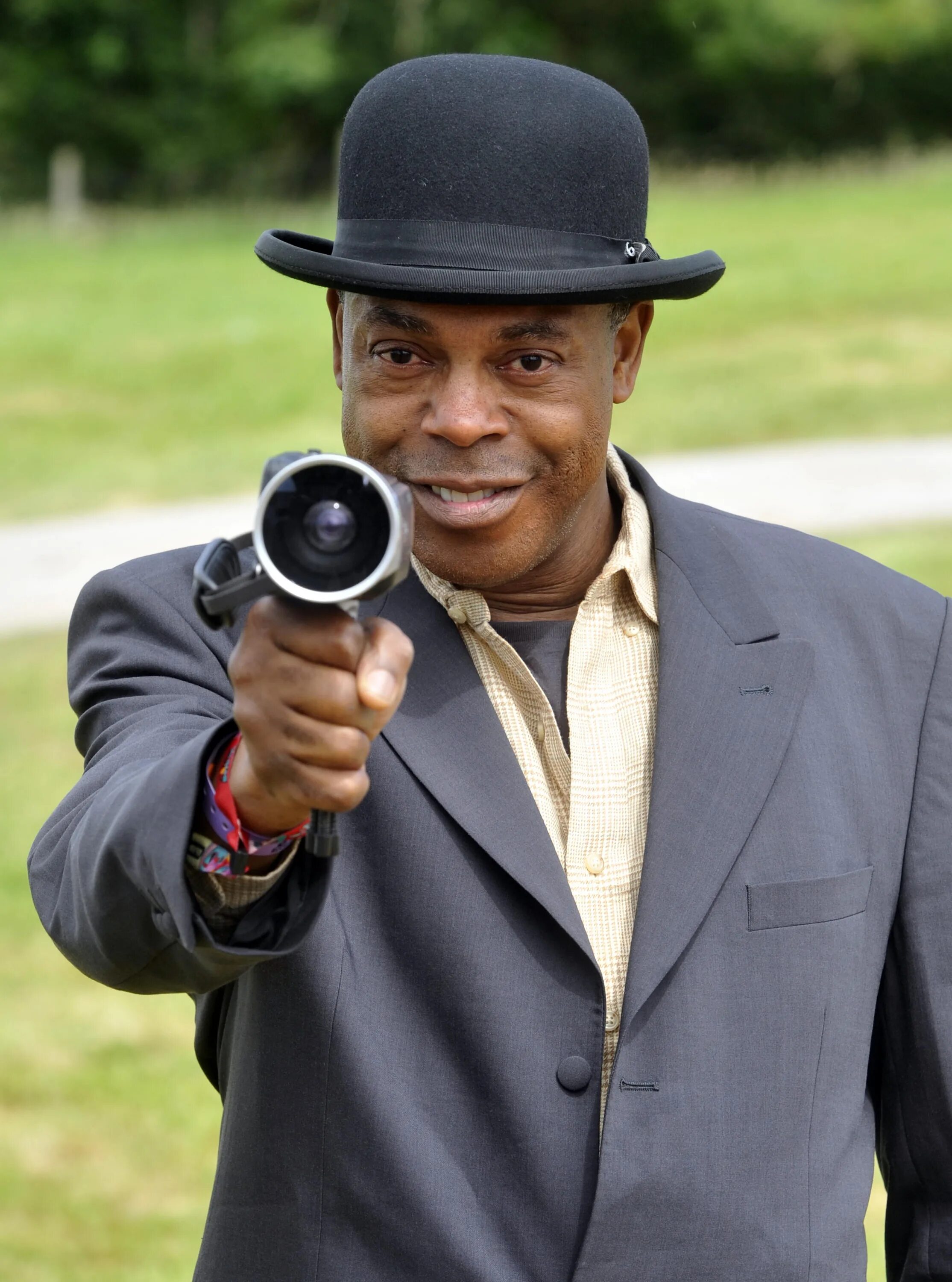 Michael winslow. Майкл уинслоу. майкл уинслоу полицейская академия. michael winslow полицейская академия. майкл уинслоу фото.