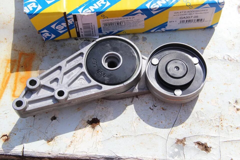 Volkswagen passat б5 натяжитель компрессора. 9 tdi. 8 турбо. Натяжитель ремня генератора б5. Ауди с4 2.