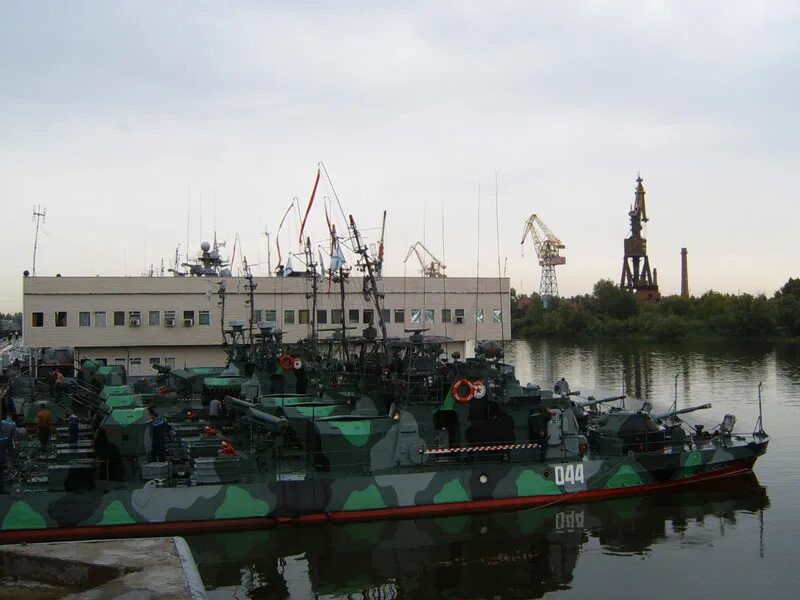 Каспийская флотилия золотой затон. Морская флотилия каспийск. Каспийская флотилия адрес. Каспийская флотилия. Каспийская флотилия адрес.