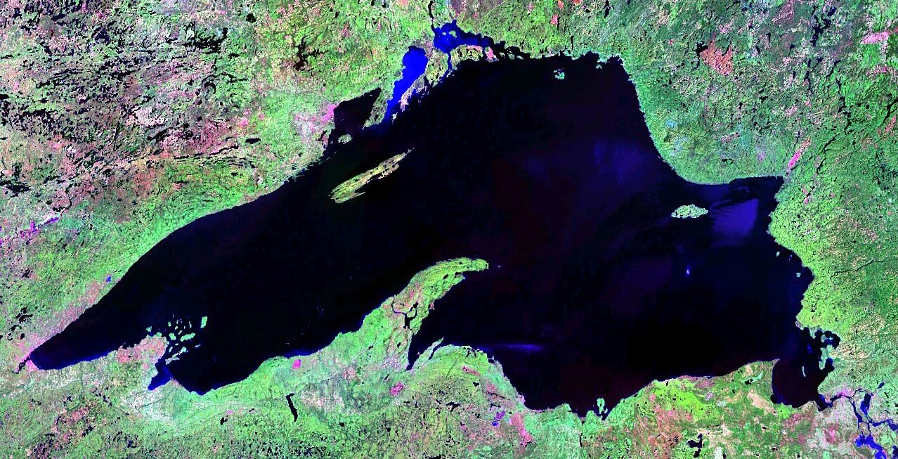 Верхнее озеро со спутника. Великие озера верхнее. Верхнее озеро (Lake Superior). Канада. Озеро верхнее космоснимок. Самое восточное из великих озер 7