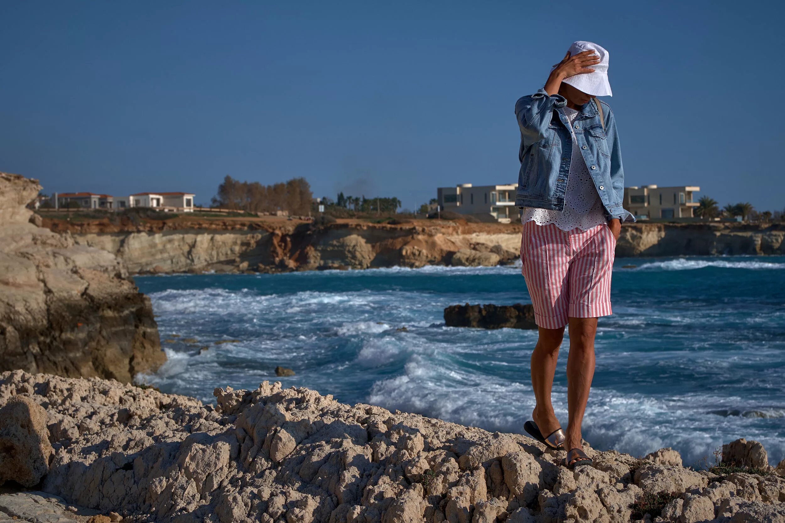 Григорьева кипр. Аббабство беллапаис северный кипр. Айя напа улица баров. Британцы на кипре. Неделя отдыха.