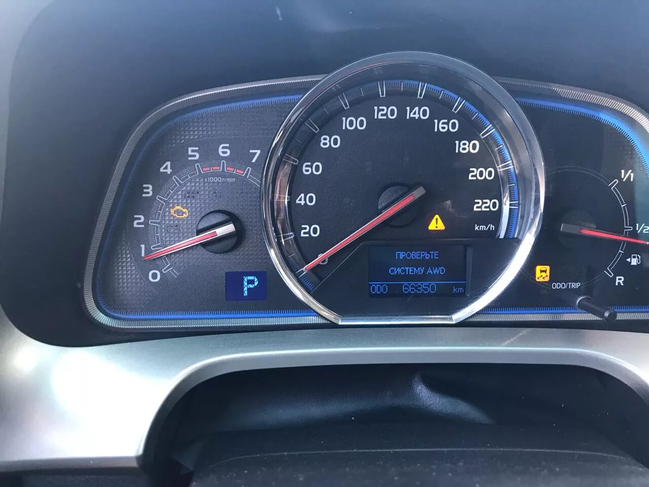 Рав 4 ошибка. Система awd toyota rav4. спидометр toyota rav4. тойота рав 4 awd. рав 4 спидометр 140 км.