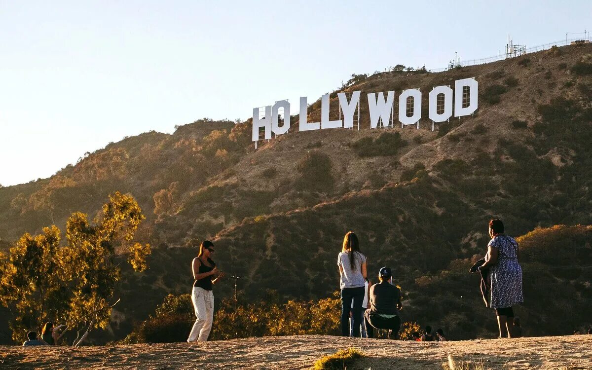 Галивуд. Знак Голливуда Лос-Анджелес. Лос-Анджелес Калифорния Голливуд. Лос Анджелес буквы Голливуд. Лос Анджелес надпись Голливуд на горе.