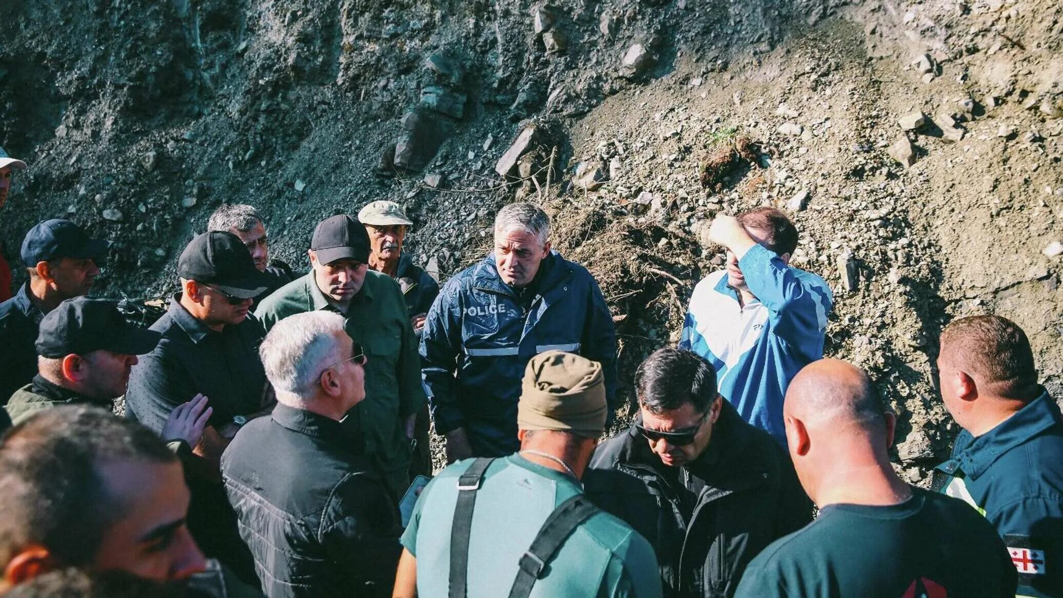 Что случилось в грузии на воздушном шаре. Шови Грузия оползень. Грузия оползень 2023. Сход оползня в Грузии. Сход оползня в Шови.