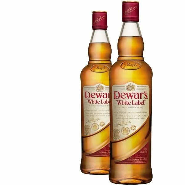 Dewars white цена. Дюарс Уайт лейбл. Дюарс белая этикетка. Виски Дюарс белая этик. Виски Dewar's White Label, 0.75 л, подарочная упаковка.