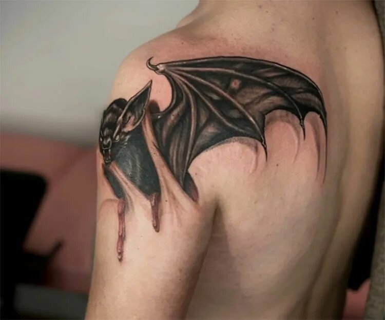 Тату летучая мышь разведка на спине. Кельтский узор на спине. Тату летучая мышь на спине. Тату летучая мышь. Тату летучая мышь на спине.