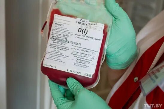Сколько берет донор за кровь. Забор крови для переливания. Сколько берут крови у донора.