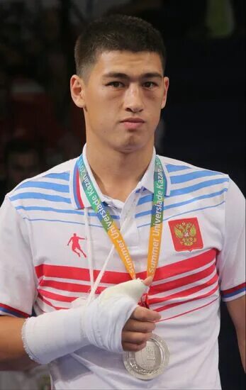 Бивол боксер. Билов. Билов. Бивол. Бивол рамирес.