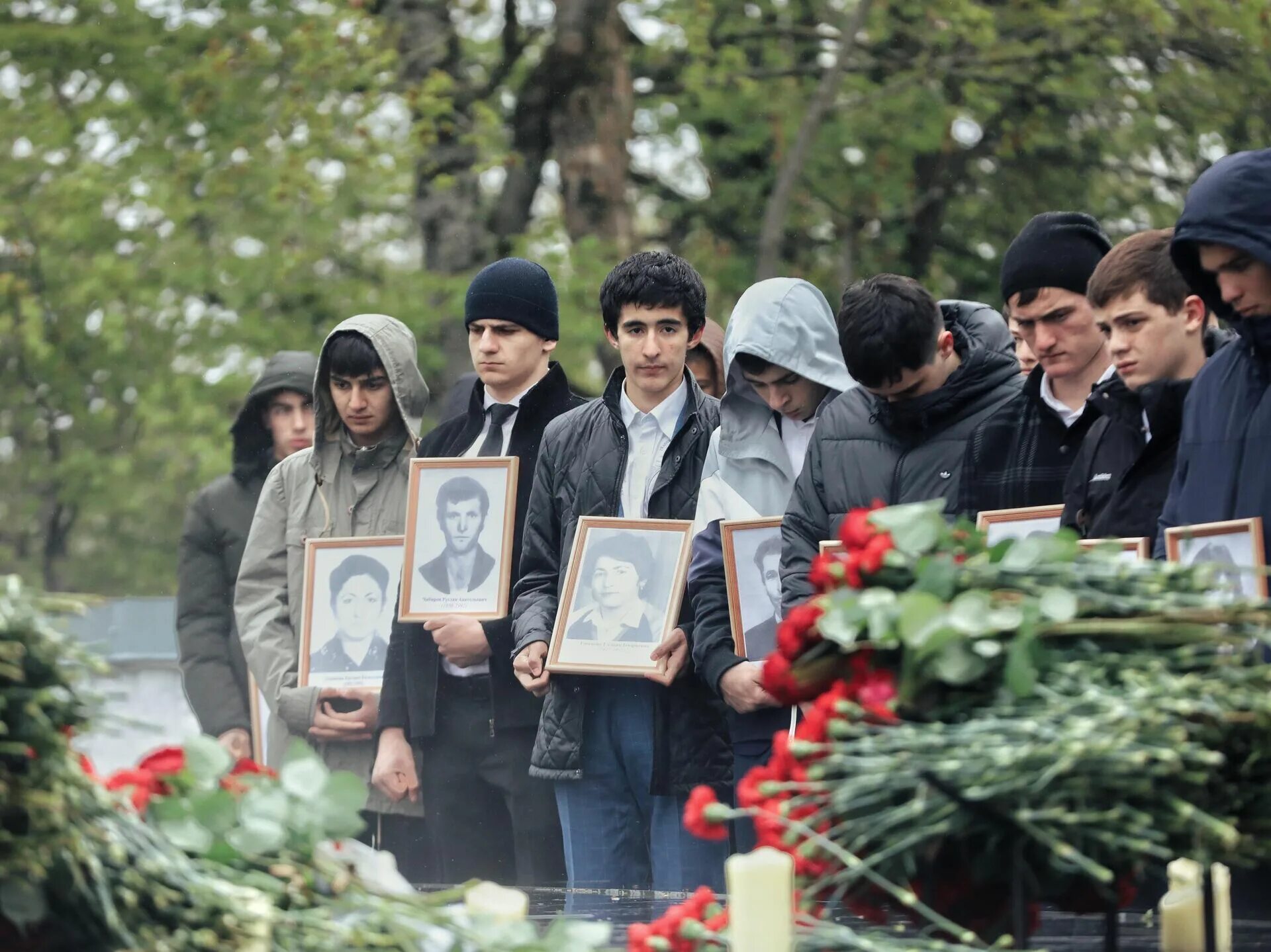 Южная осетия трагедия. 1992 Год Зарская трагедия Южной Осетии.