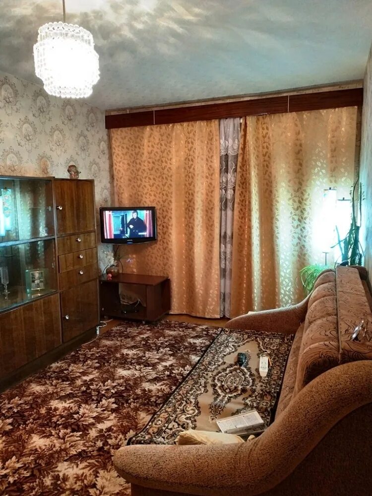 Квартира в мурманске. Мурманск апартаменты. Театральный 6 мурманск. Kolskiy apartments мурманск. Кутузова 54а орск.