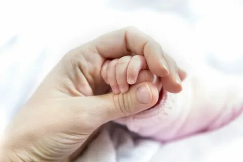 К чему снится младенца держать на руках