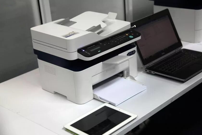 Хороший черно белый мфу. Мфу лазерное xerox workcentre. Мфу xerox 3025. Мфу canon ir2425i. Хороший черно белый мфу.