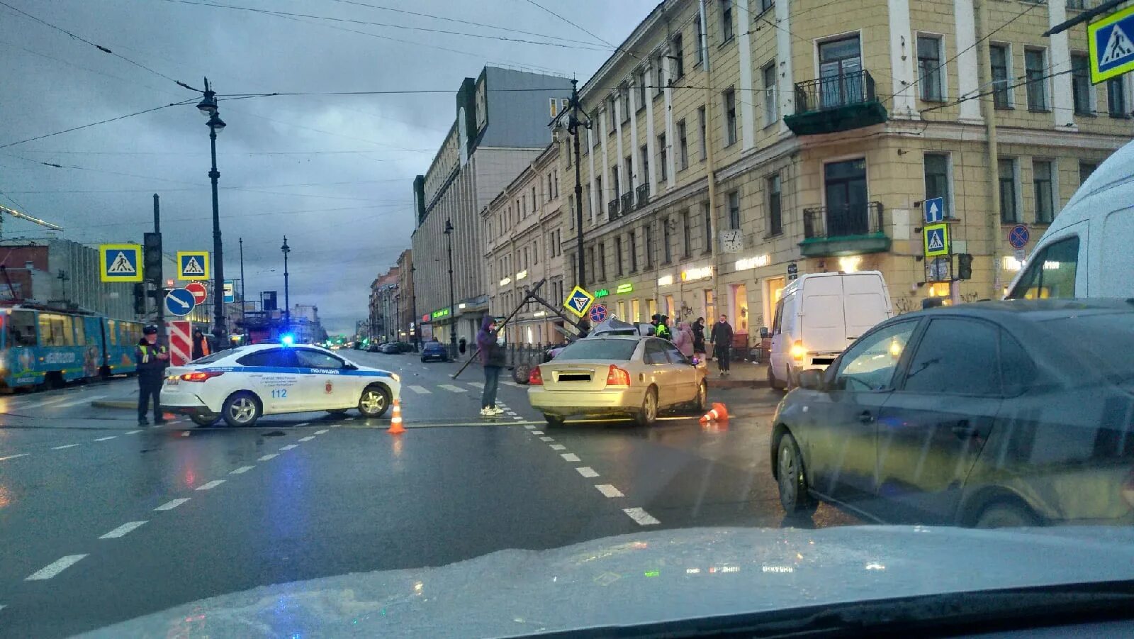 Новости спб и лен. Перекрёсток Лиговский проспект 30. Авария на Лиговском проспекте 107. ДТП Лиговский 255. ДТП Питер на Лиговском подробности.