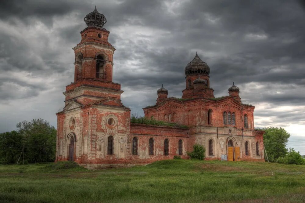 Село пилипы воронежская область. Пыховка церковь троицы живоначальной. село красное воронежская область новохоперский район храм. село пыховка церковь. пыховка новохоперский район церковь.