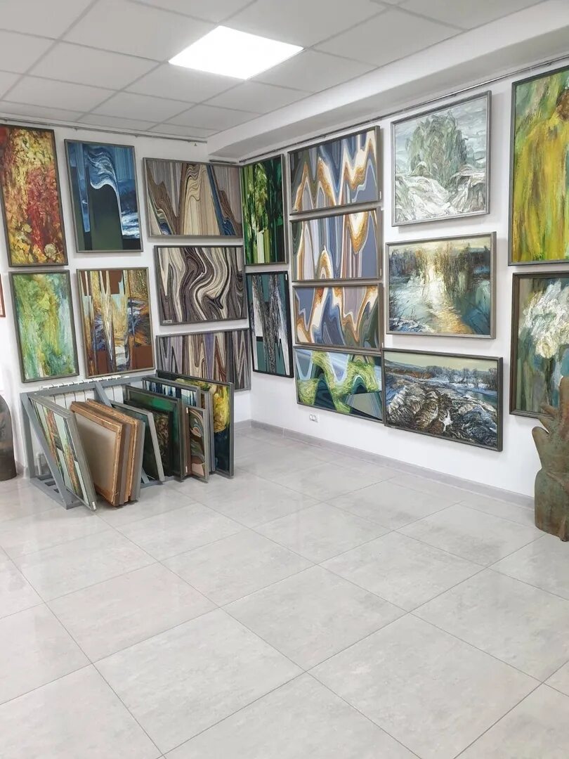 арт галерея романовых. металлургов 13а красноярск. арт галерея красноярск. панорама вавилова 23 красноярск. академика вавилова 27а красноярск.