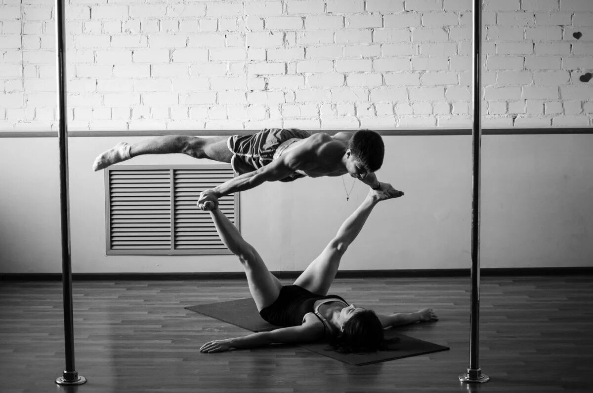 Виснут элемент. Планш горизонт воркаут. workout - элемент planche. планш элемент воркаут. планш упражнение.