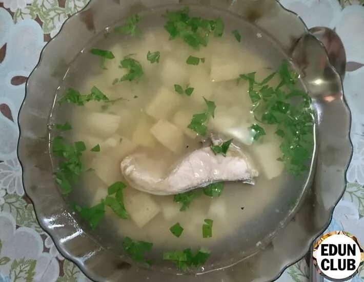 Уха царская из петуха. Уха на курином бульоне. Рецепт приготовления царской ухи. Старинный уха в царский. Рецепт приготовления царской ухи.