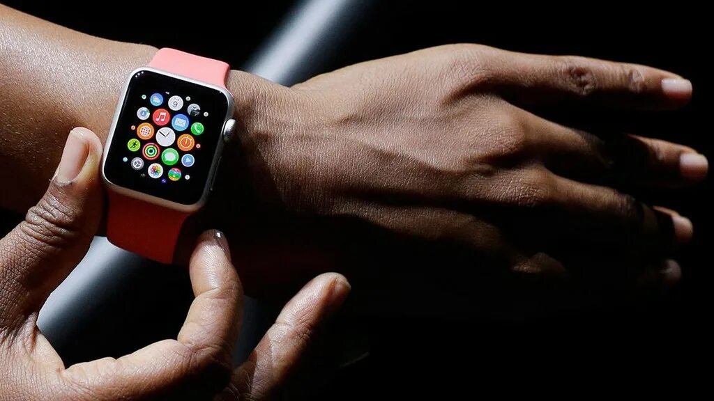 Apple watch se2. Apple watch. Apple watch 5. Apple watch будущего. Apple watch на руке.