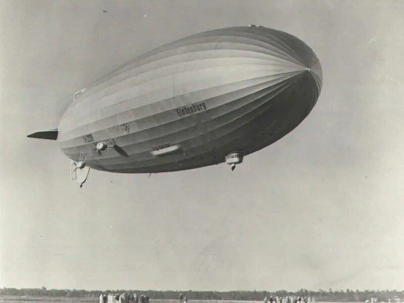 Lz 129 «гинденбург». Гинденбург дирижабль модель из бумаги. Hindenburg azur. Самый большой дирижабль гинденбург. Hindenburg azur.