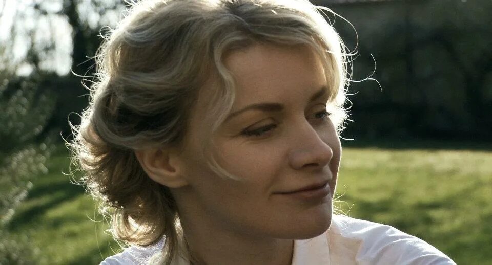 French chronicles. французская семья фильм. французский семья фильм хроники французской. аделин ребейляр хроники французской фильм. приключения французской семьи.