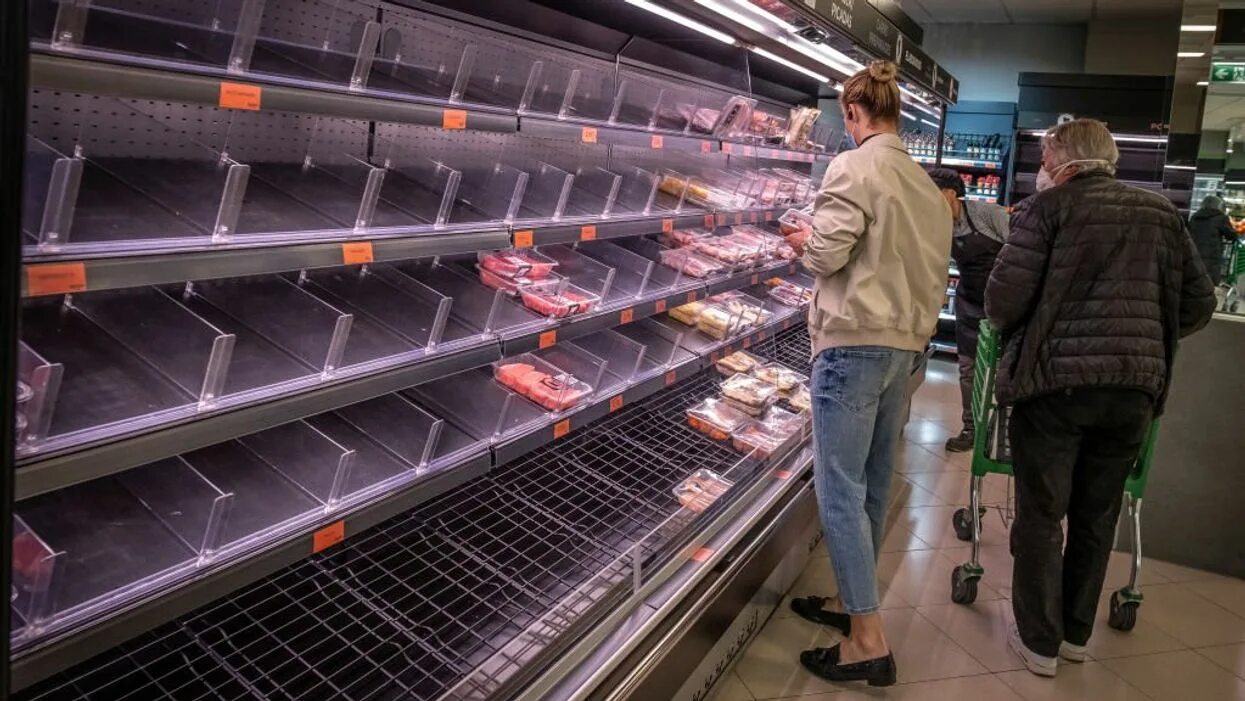 Почему в магазине нет товаров