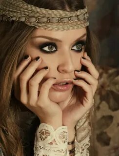 Country make up