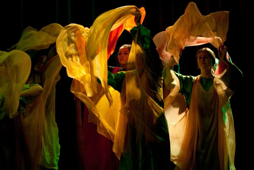 Педагогическая эвритмия. Эвритмия. Эвритмия. Эвритмия это в педагогике. Эвритмическое платье.