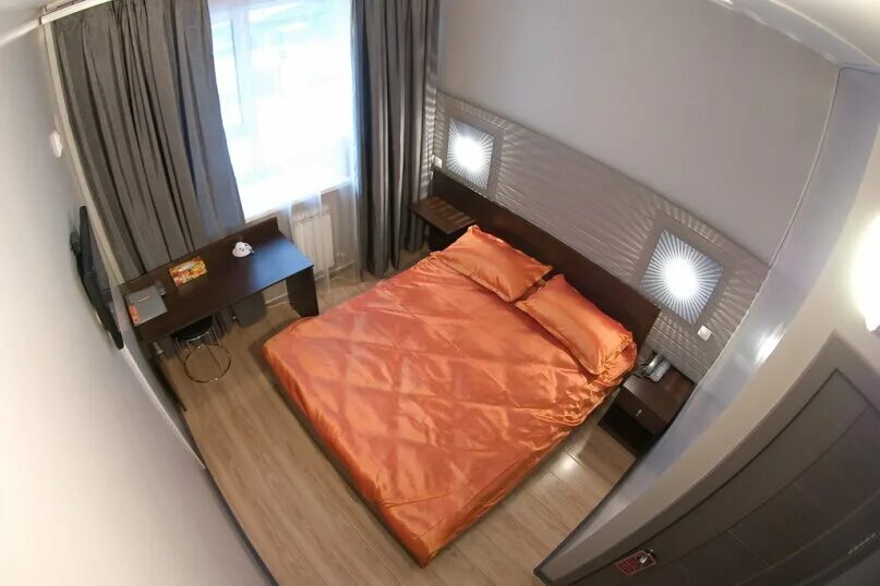 Двухместное размещение. Мини отель номера. Номер дабл твин. Вега измайлово номер стандарт. Гостиничный номер с двумя кроватями.