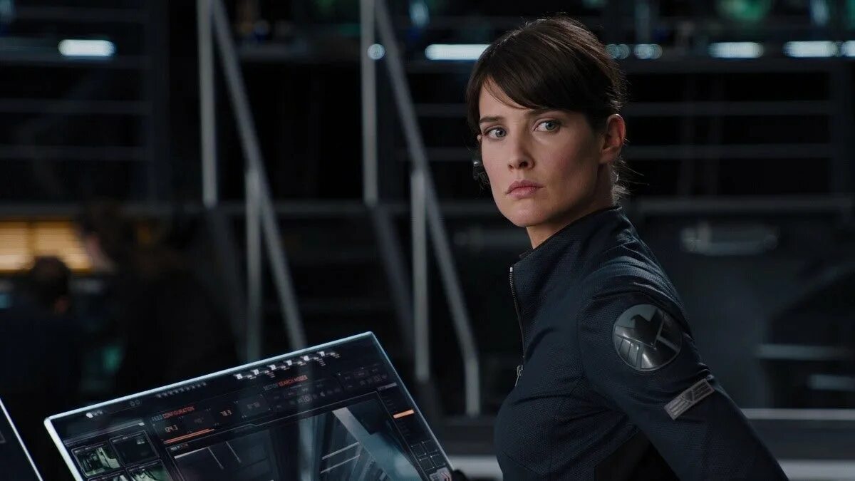 Maria hill. Коби Смолдерс Мстители. Коби Смолдерс Марвел.