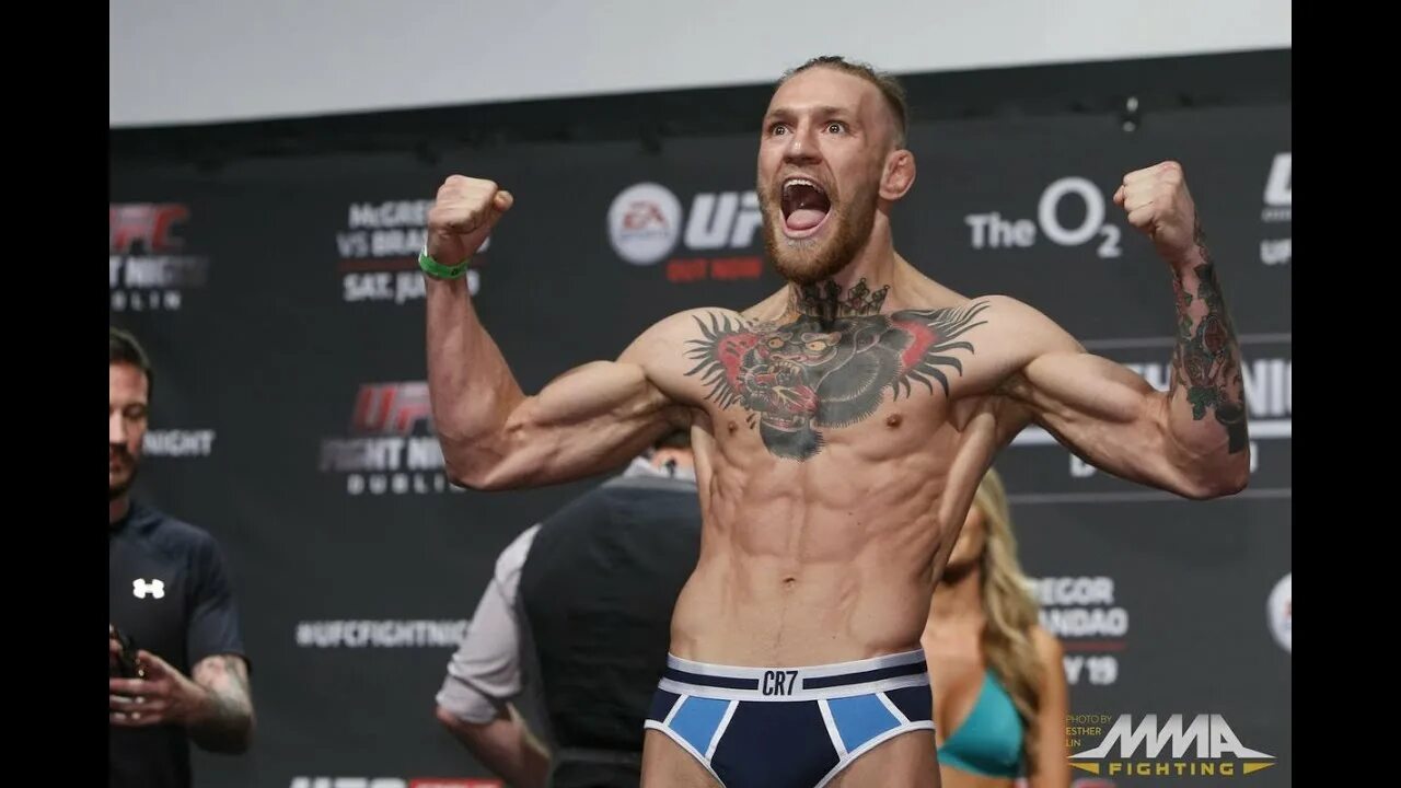Конор макгрегор взвешивание. Макгрегор серроне. Connor mcgregor 2020 взвешивание. Конор макгрегор боец мма. Взвешивание конора.