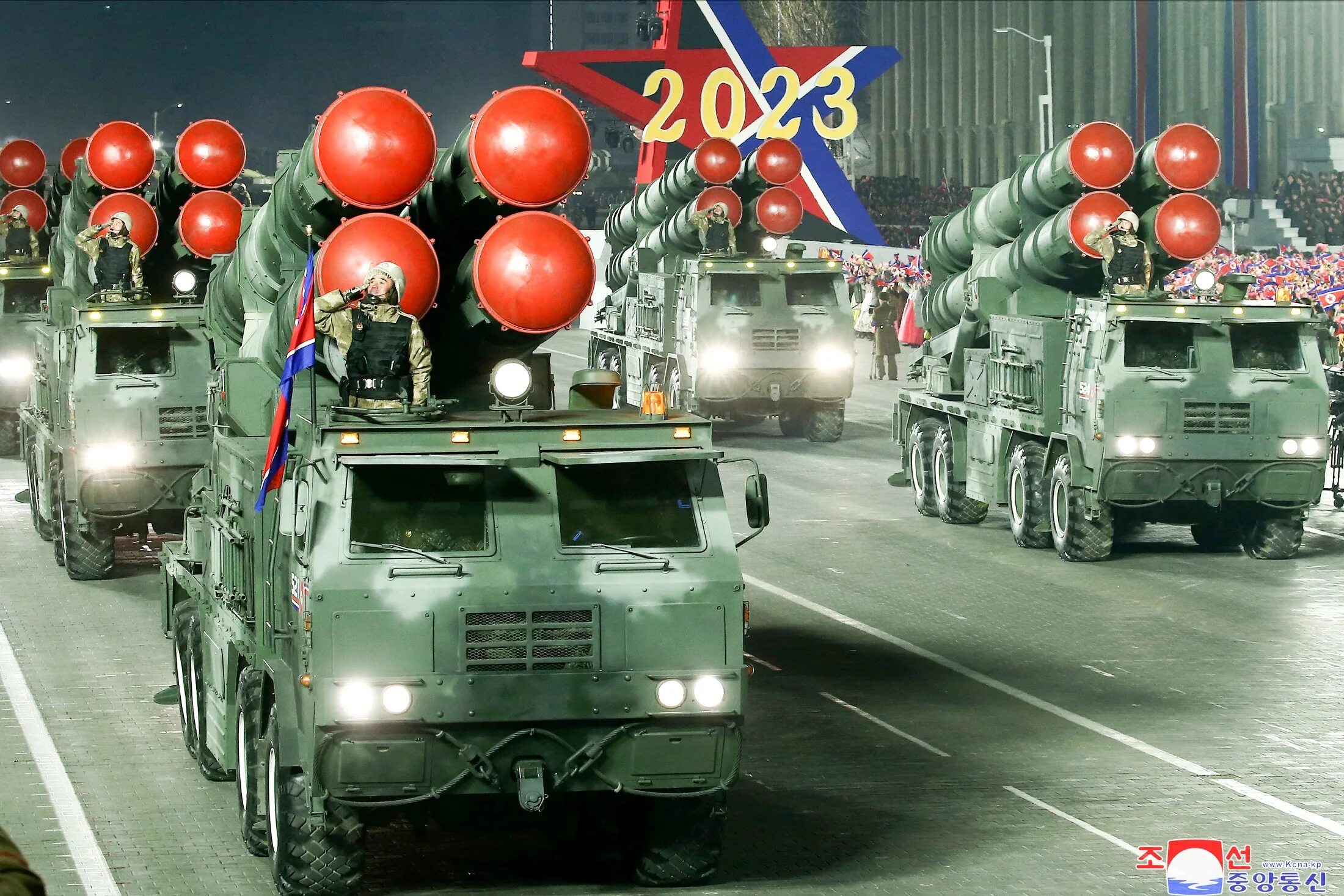 Парад в Северной Корее 2023. РСЗО KN-25 Корея. Военный парад КНДР. Парад в Северной Корее.