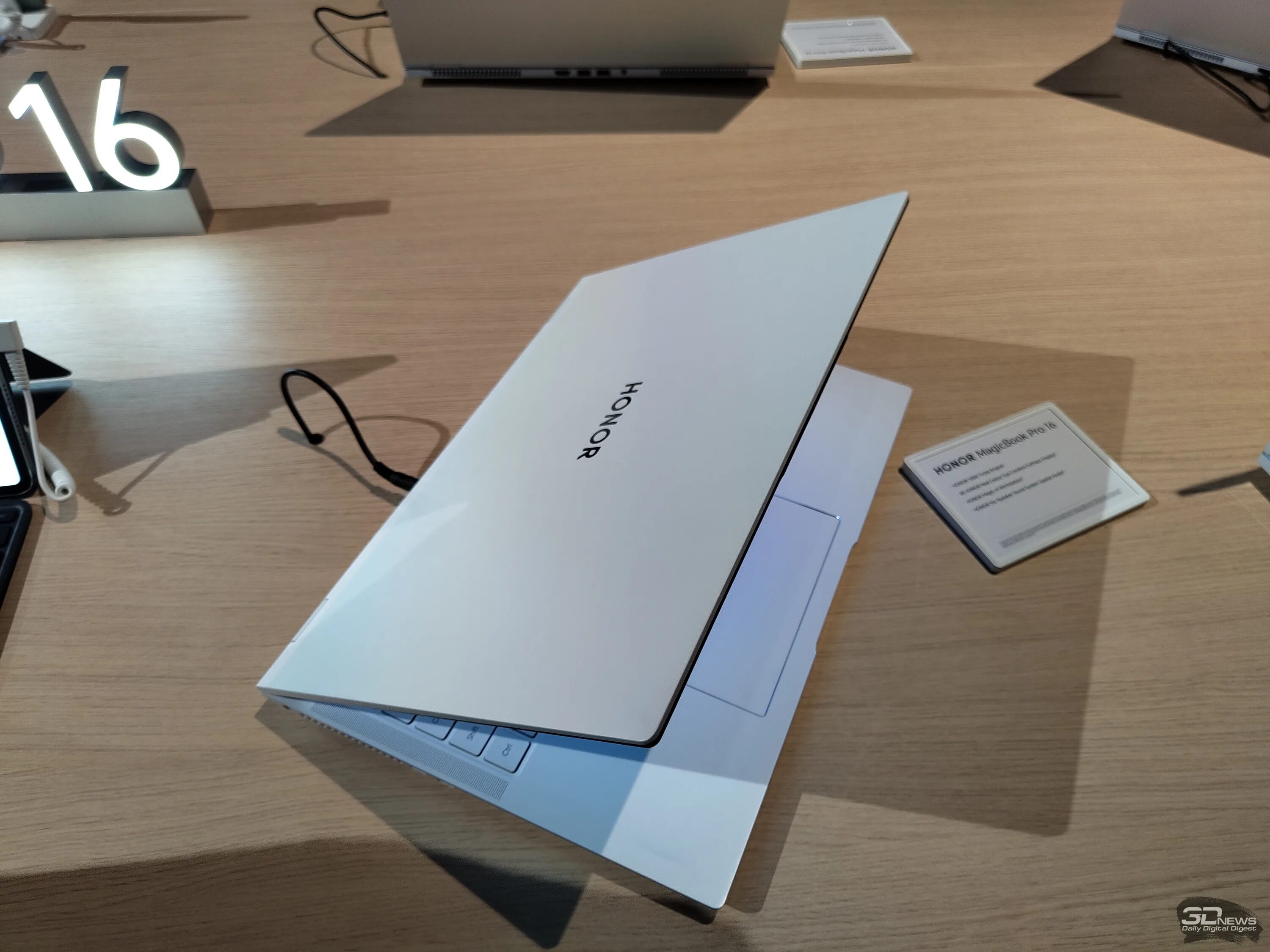 Ноутбук хонор мэджик бук 15. Honor magicbook x16 pro. Honor magicbook pro 16 ultra 4060. Honor magicbook pro 16 ultra 4060. Honor magicbook x15 i5.
