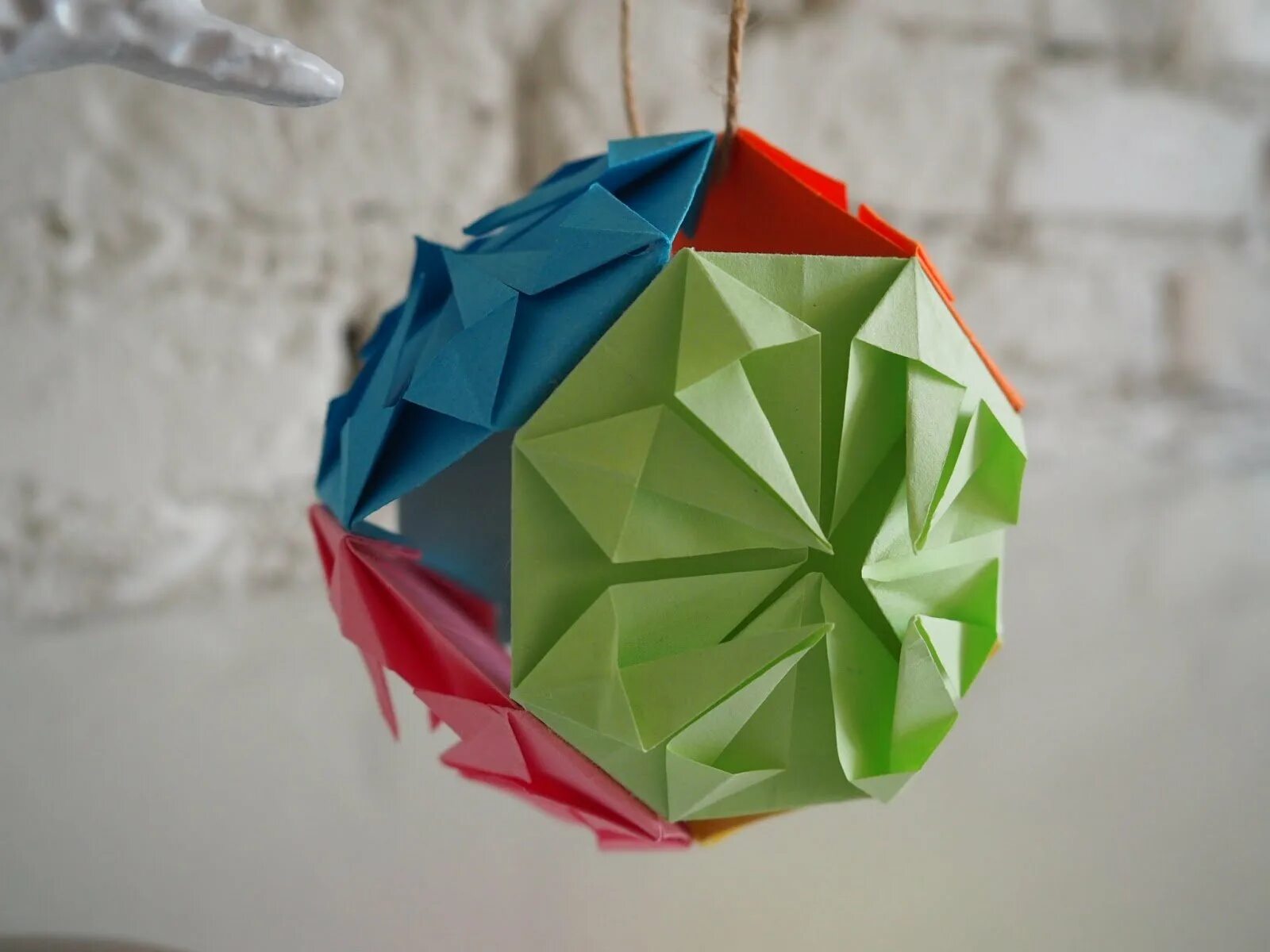 Шарик из бумаги. Флекси шар кусудама. Шар Kusudama оригами. Снапология кусудама шар. Несложная кусудама.