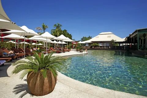 Club hotel oasis