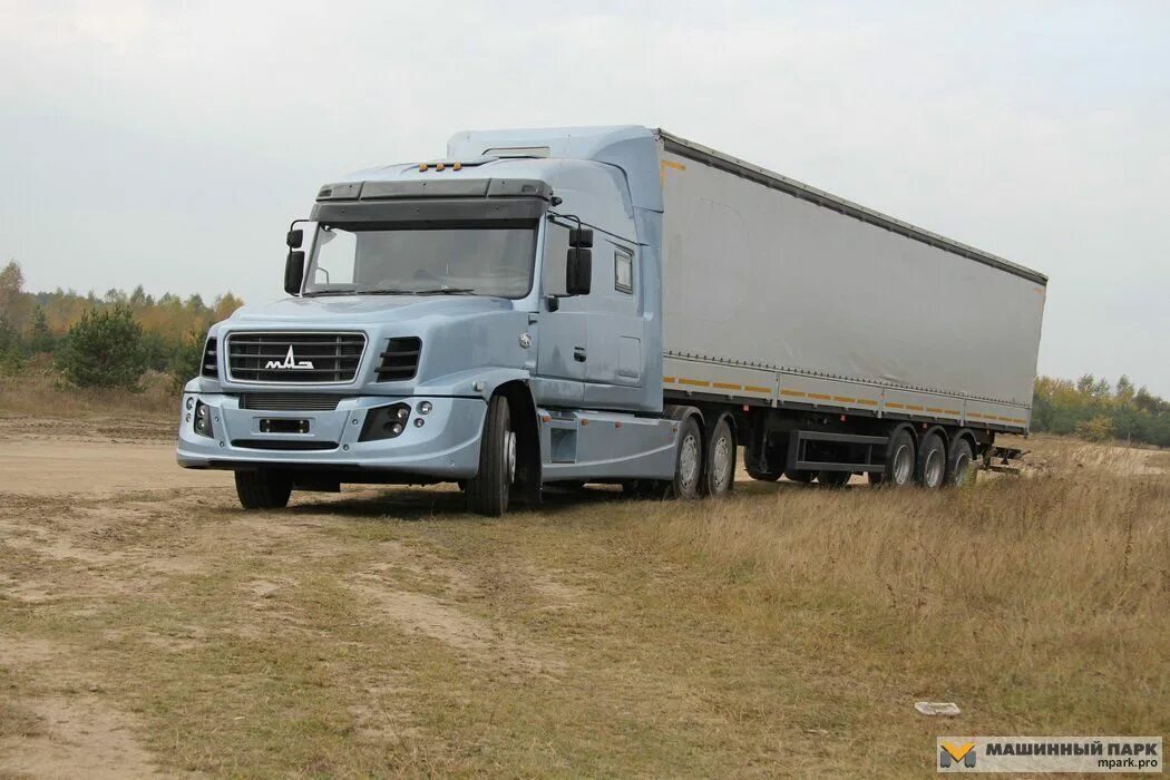 Седельный тягач ростовская область. 2020 peterbilt 567. Тягач фредлайнер аргоси. Фредлайнер трал негабарит. Маз дальнобой.