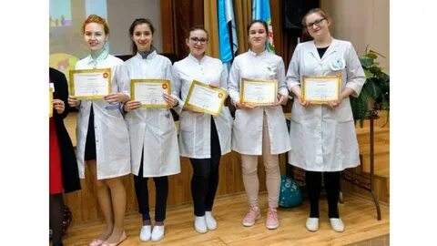 Зам директора медицинского колледжа