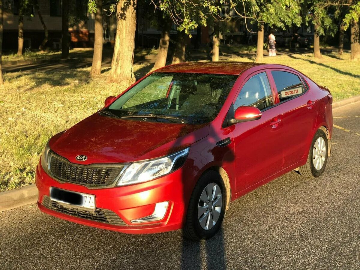 Киа бу краснодарский край. Киа Рио 2013 красная седан. Kia Rio 1.6 МТ 2013. Кия Рио 2013 седан красный. Kia Rio 1.5 МТ 2013.