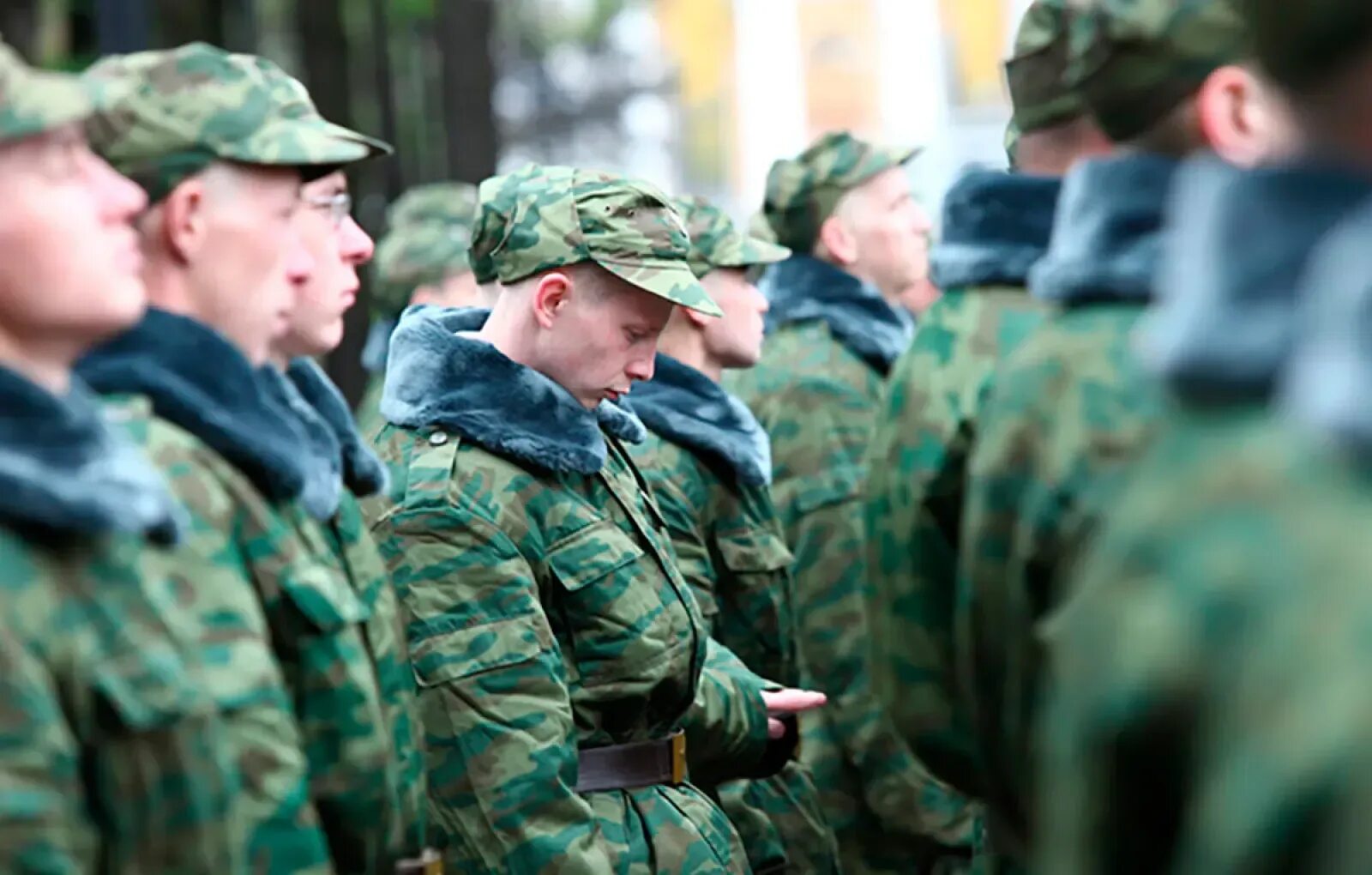 Частичная демобилизация 29 февраля. Военный призыв. Призывники. Солдаты срочники. Боец вс РФ.