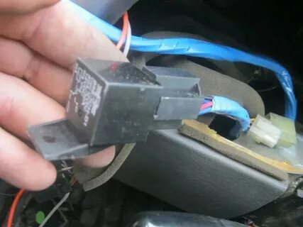 При автозапуске стартер крутит а не заводится