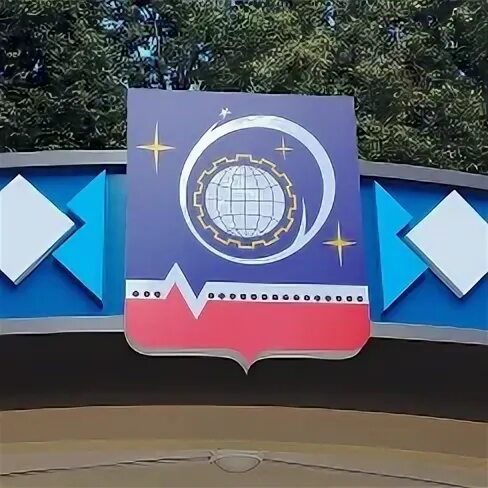 Электричка ивантеевка. Спутник мытищи поезд. Стадион строитель мытищи. Ивантеевка станция электричка. Ивантеевка московская область площадь.