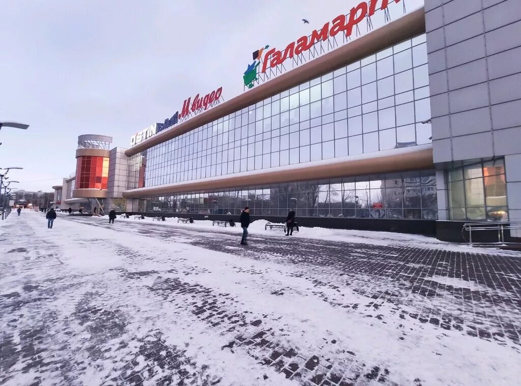 Север степной оренбург. Тц север оренбург магазины. Дзержинского 23 оренбург тц север. Торговый центр север кемерово. Торгово-развлекательный центр север, оренбург.