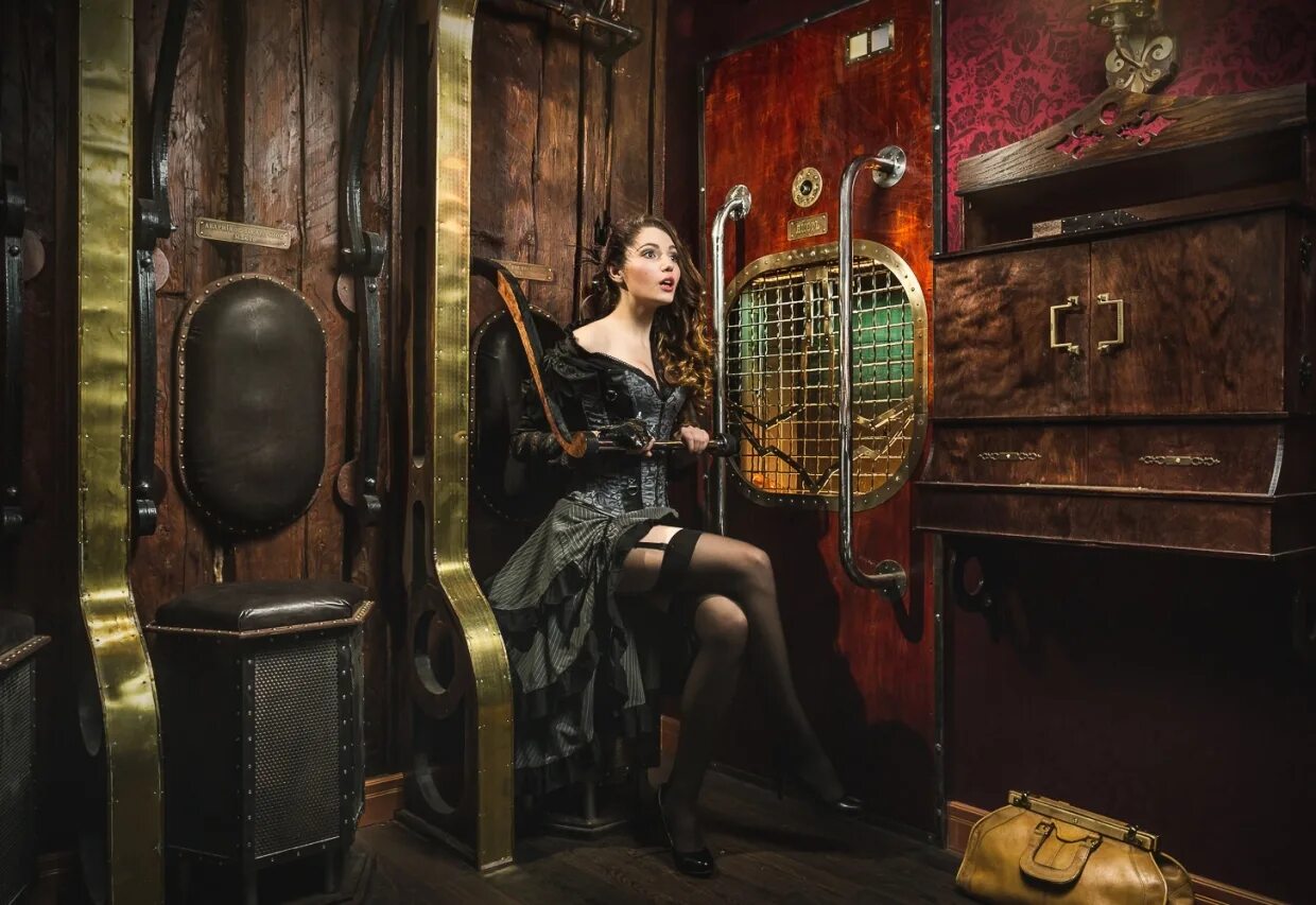 Клаустрофобия фридриха энгельса. Квесты на бауманской клаустрофобия. Фридриха энгельса 20 стр 2 квест клаустрофобия. Фридриха энгельса, 20, стр. Клаустрофобия фридриха энгельса 20.