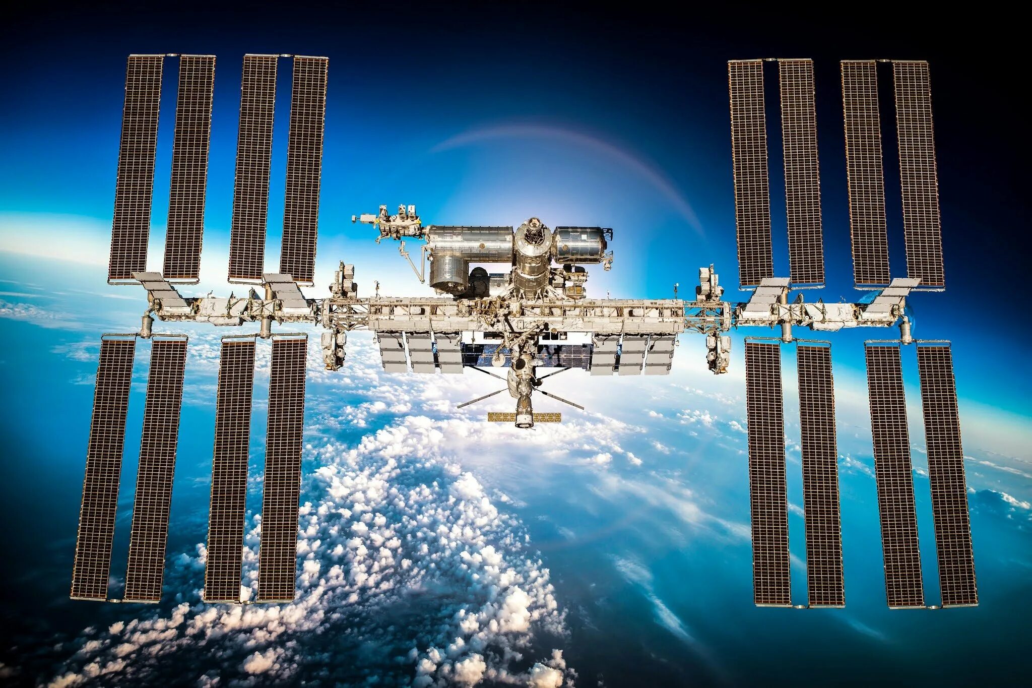 Какая космическая станция сейчас работает. Международная Космическая станция ISS. МКС Интернациональная станция. МКС станция Космическая 2021. МКС 2020.