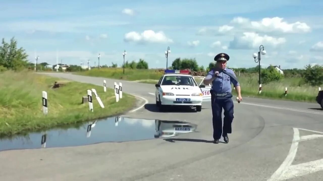 Борзый гаишник. Борзый гаишник. Самый известный блогер против гаишников. Гайцы крыма. Борзый гаишник.